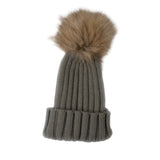 Gorro con Pompon de pelo de Mapache Gris