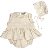Conjunto Ranita con Gorro de Encaje