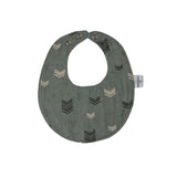 Babero Reversible Flechas Verde-Beige