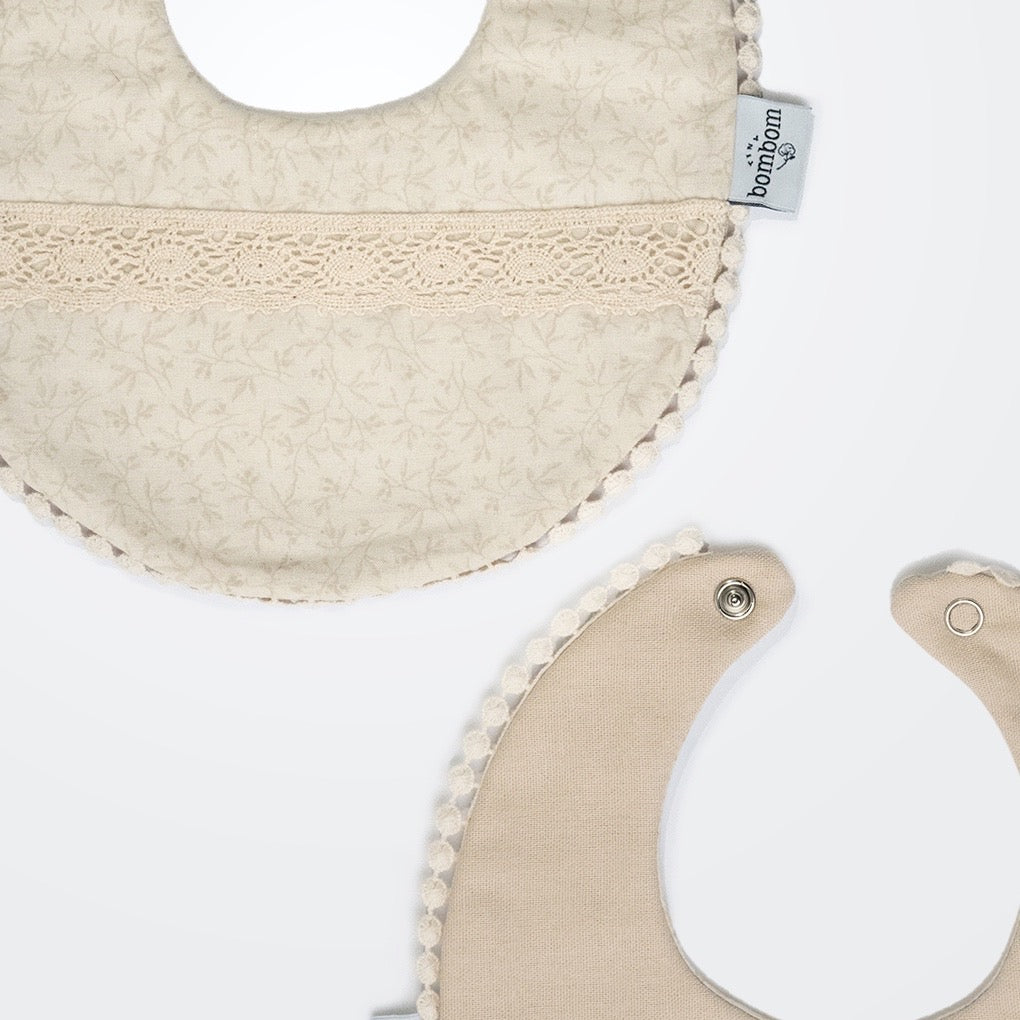 Babero Lace & Cream